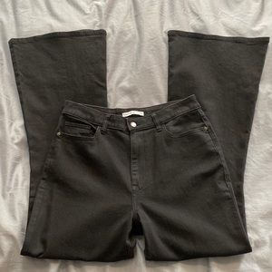 Elizabeth and James High Rise Flare Black Denim Jeans 10-30